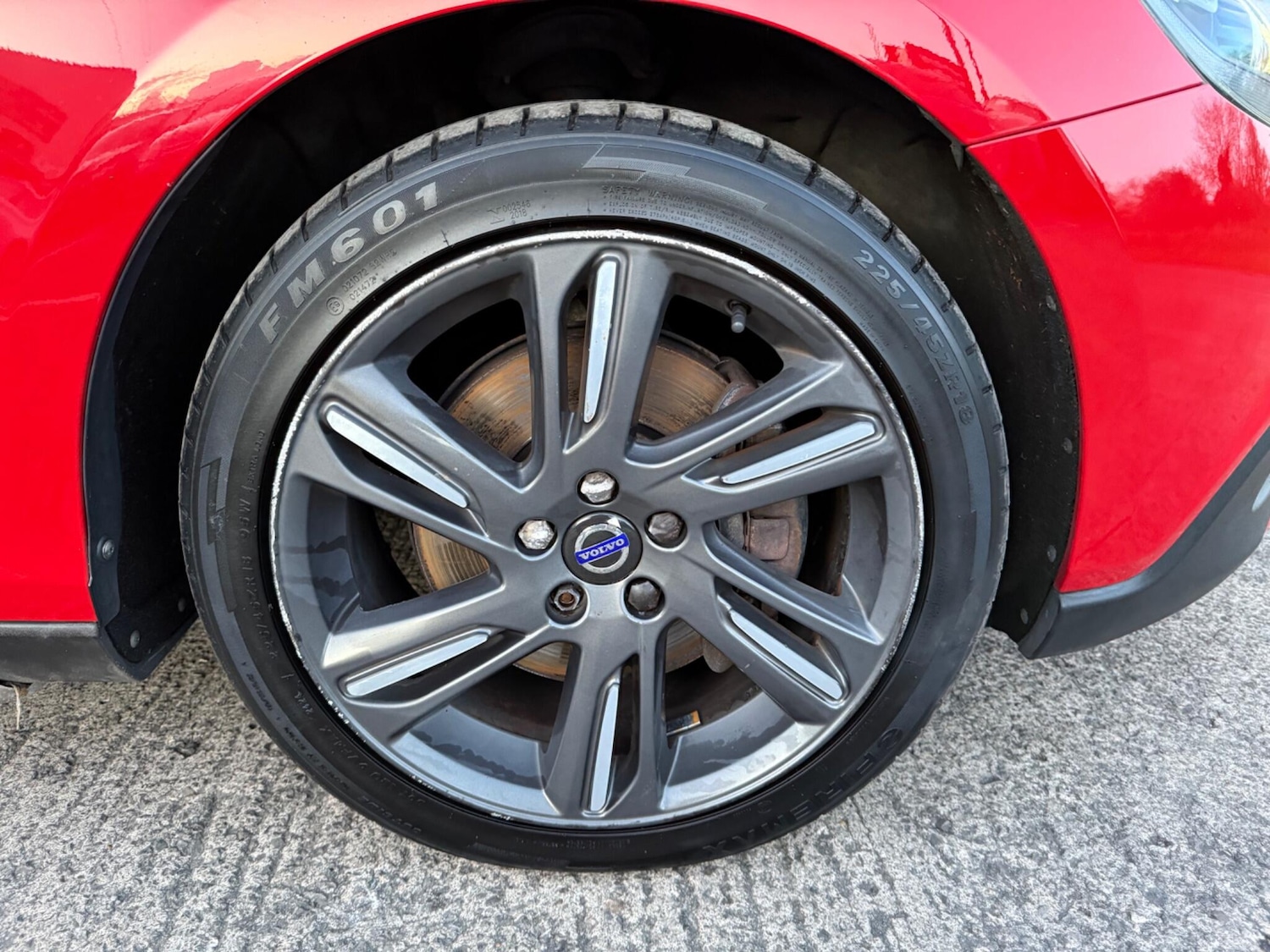 Used Volvo V40 2015 for sale - 76671667: Photo 25