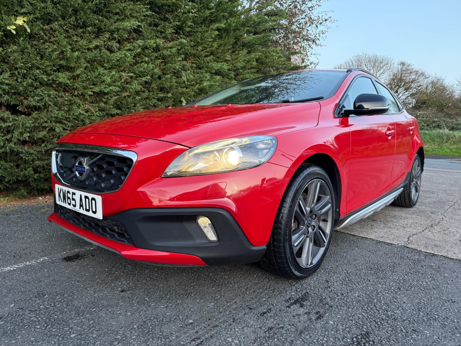 Used Volvo V40 2015 for sale - 76671667: Photo 3