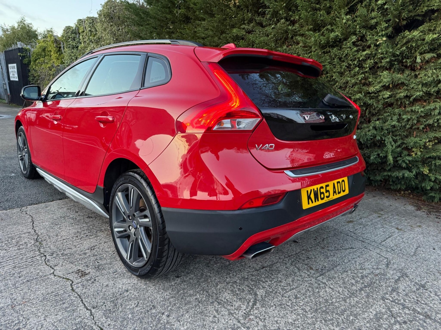 Used Volvo V40 2015 for sale - 76671667: Photo 4