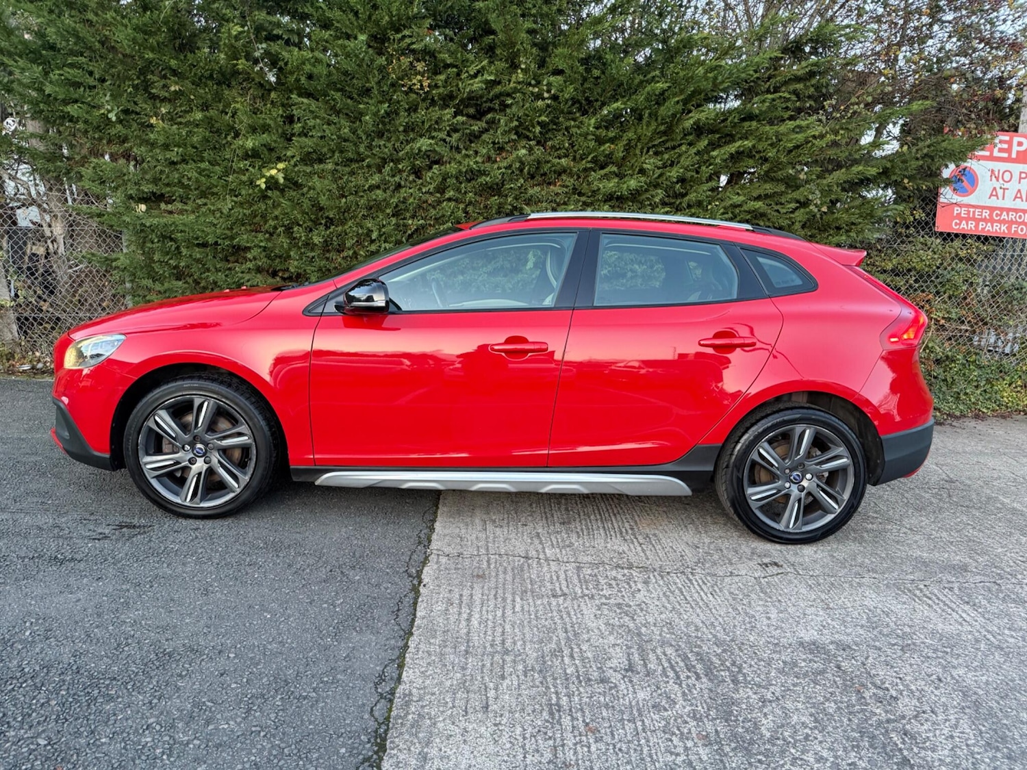 Used Volvo V40 2015 for sale - 76671667: Photo 6