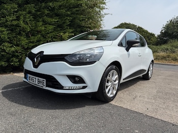 Used Renault Clio 2017 for sale - 79316111: Photo