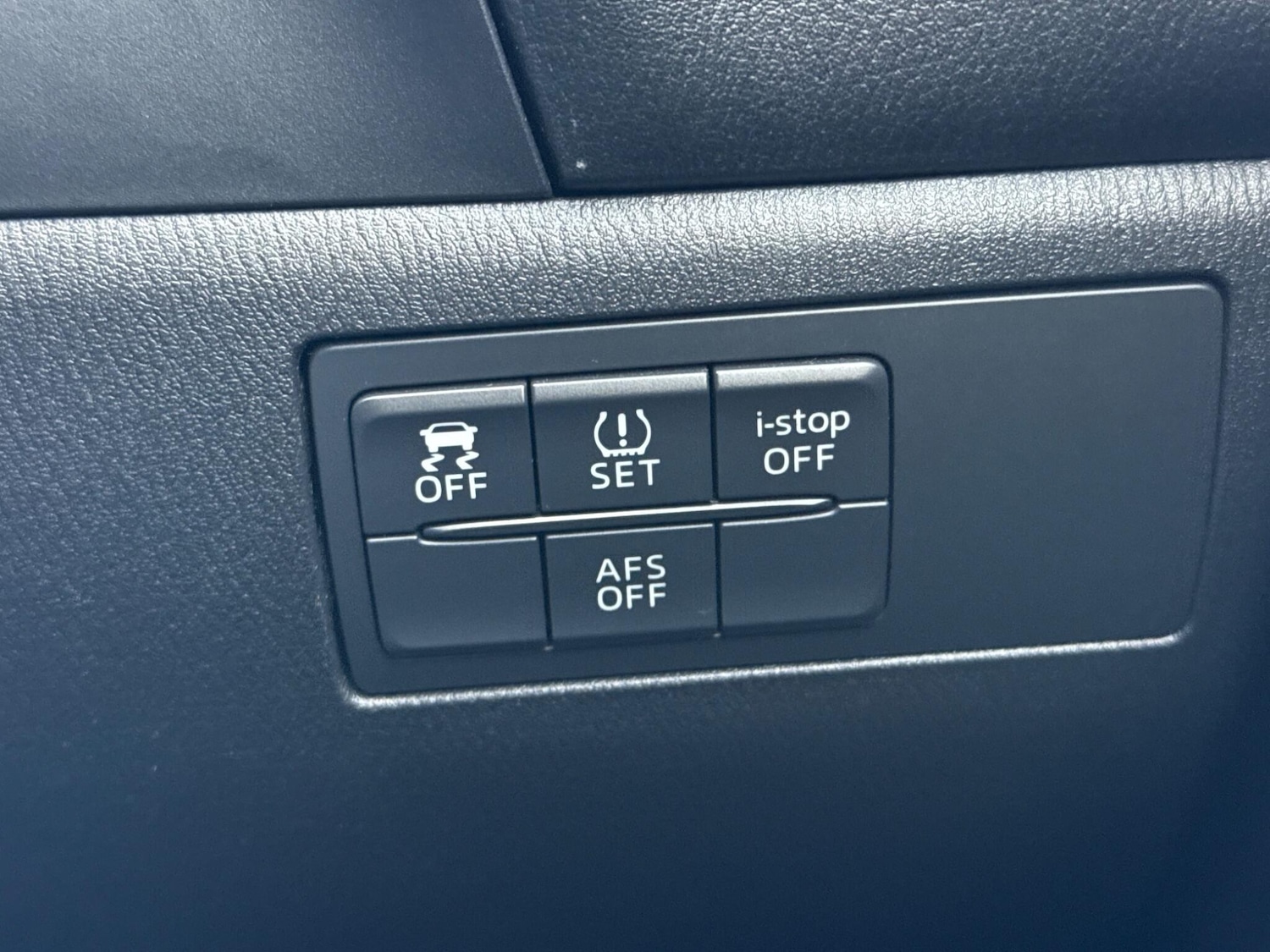 Used Mazda Mazda3 2015 for sale - 76850441: Photo 20