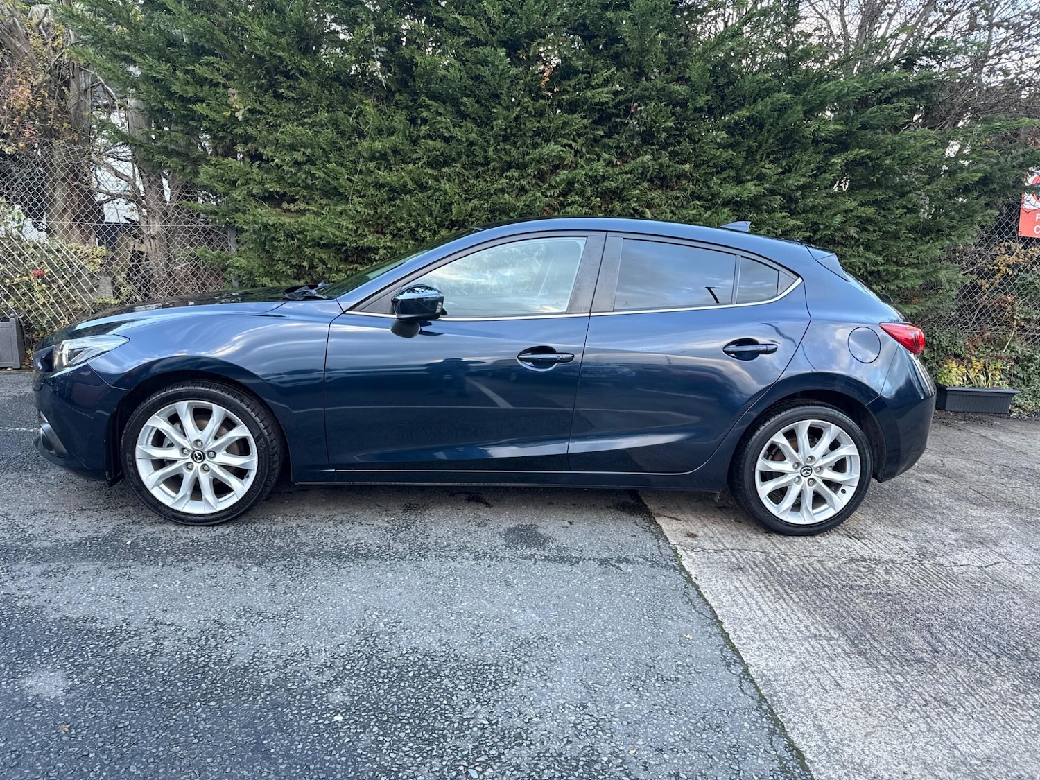 Used Mazda Mazda3 2015 for sale - 76850441: Photo 9