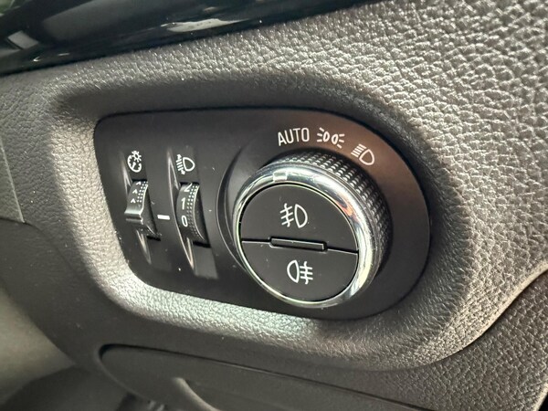 Used Vauxhall Astra 2018 for sale - 76260195: Photo 22