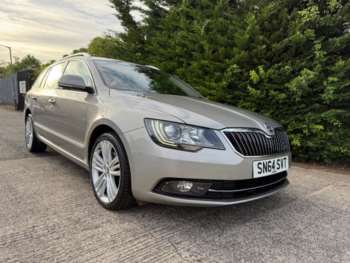 (64) - 2.0 TDI Elegance DSG Euro 5 (s/s) 5dr