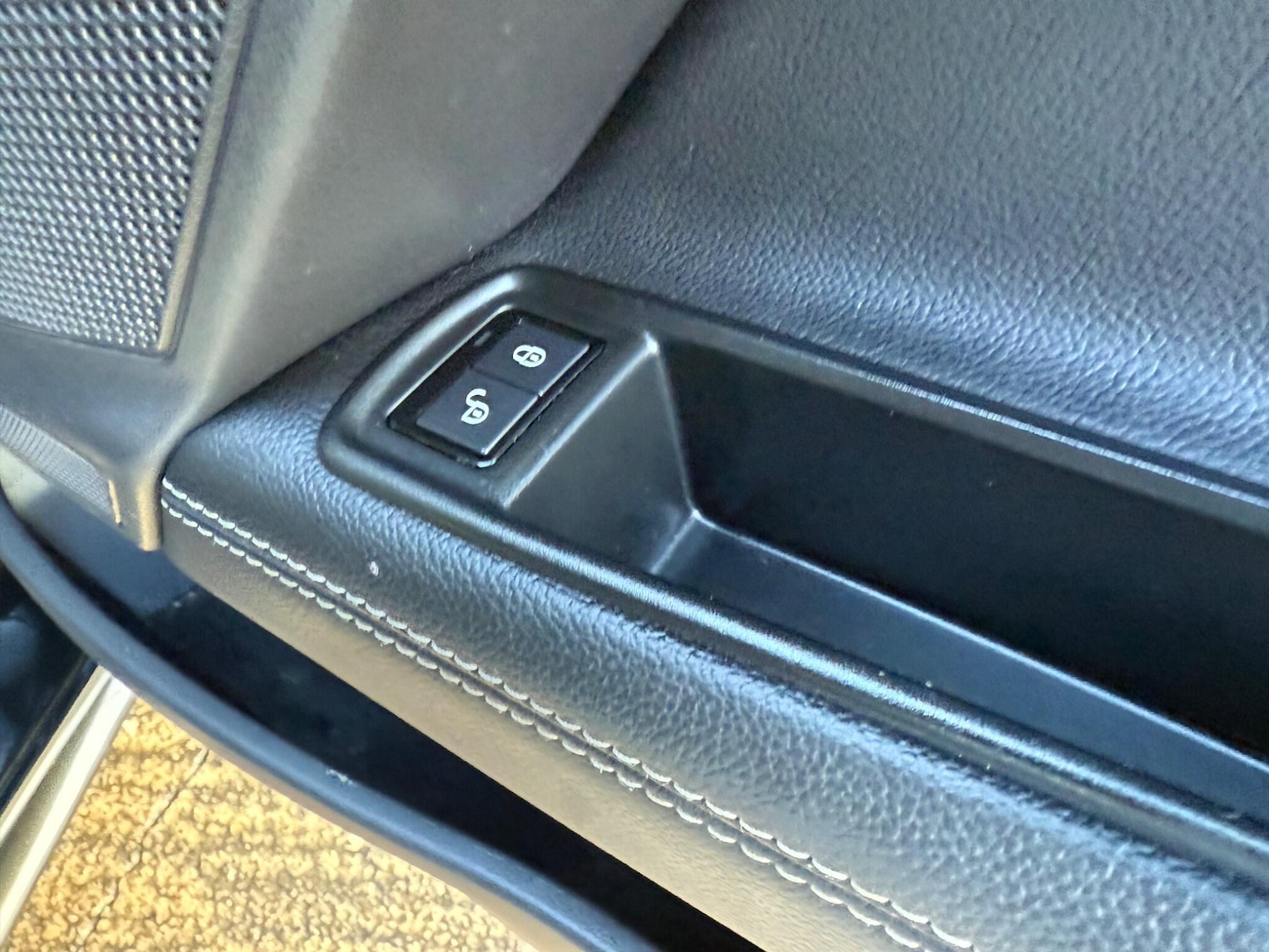 Used Jaguar XE for sale - 77237968: Photo 19