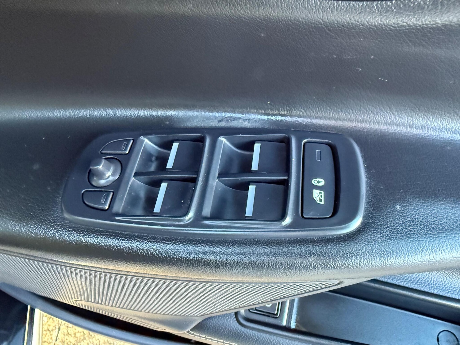 Used Jaguar XE for sale - 77237968: Photo 20