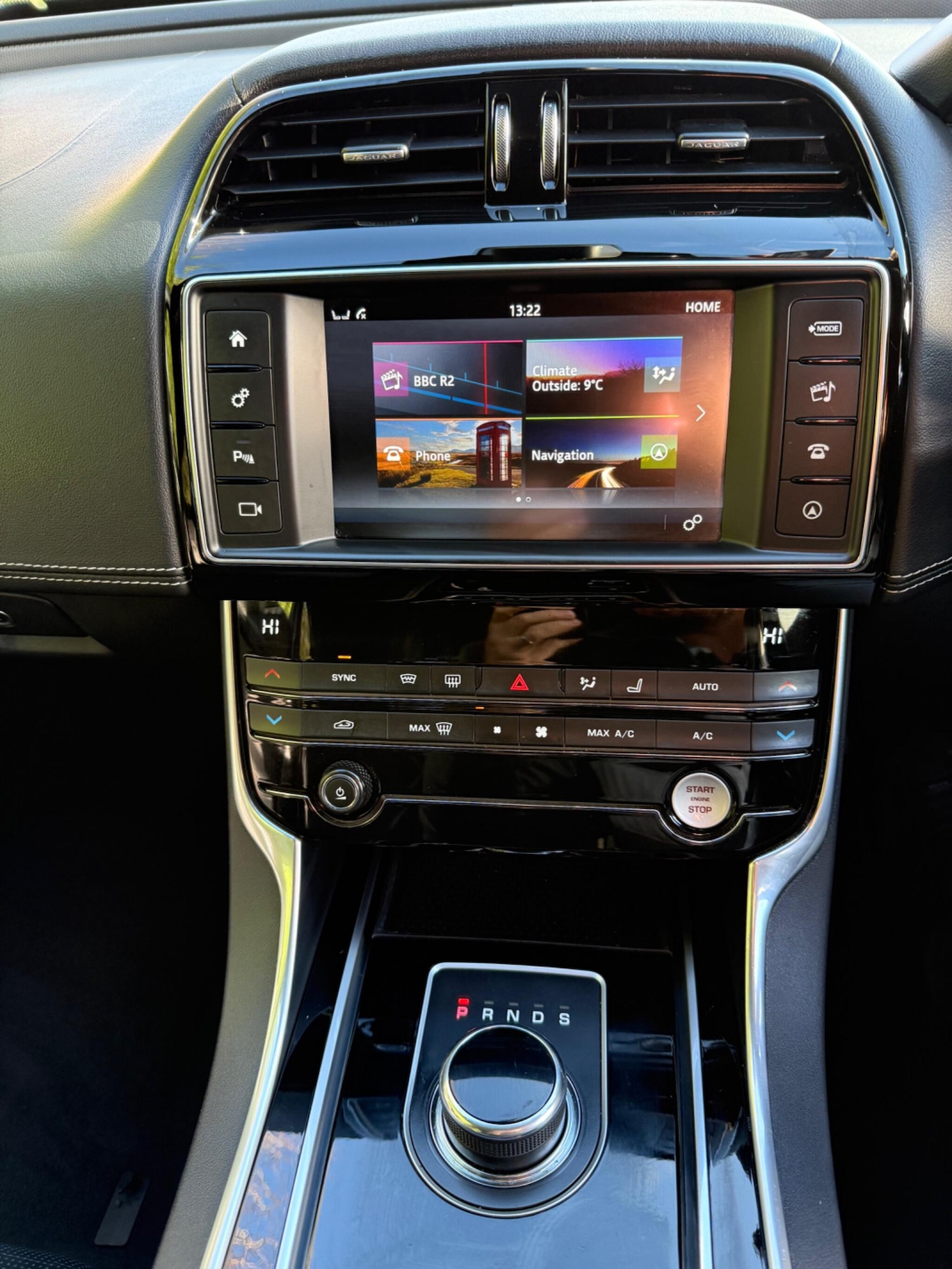 Used Jaguar XE for sale - 77237968: Photo 30