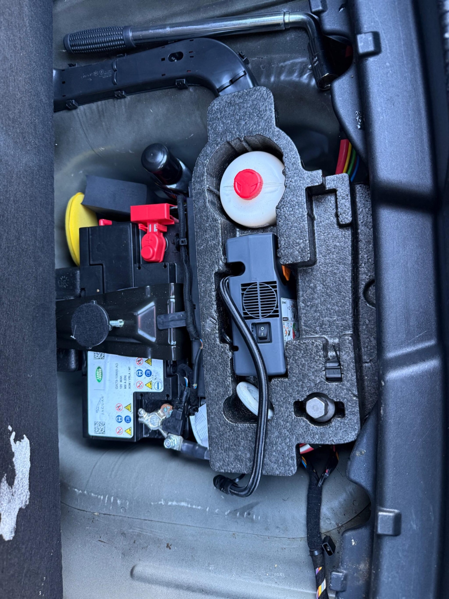 Used Jaguar XE for sale - 77237968: Photo 41