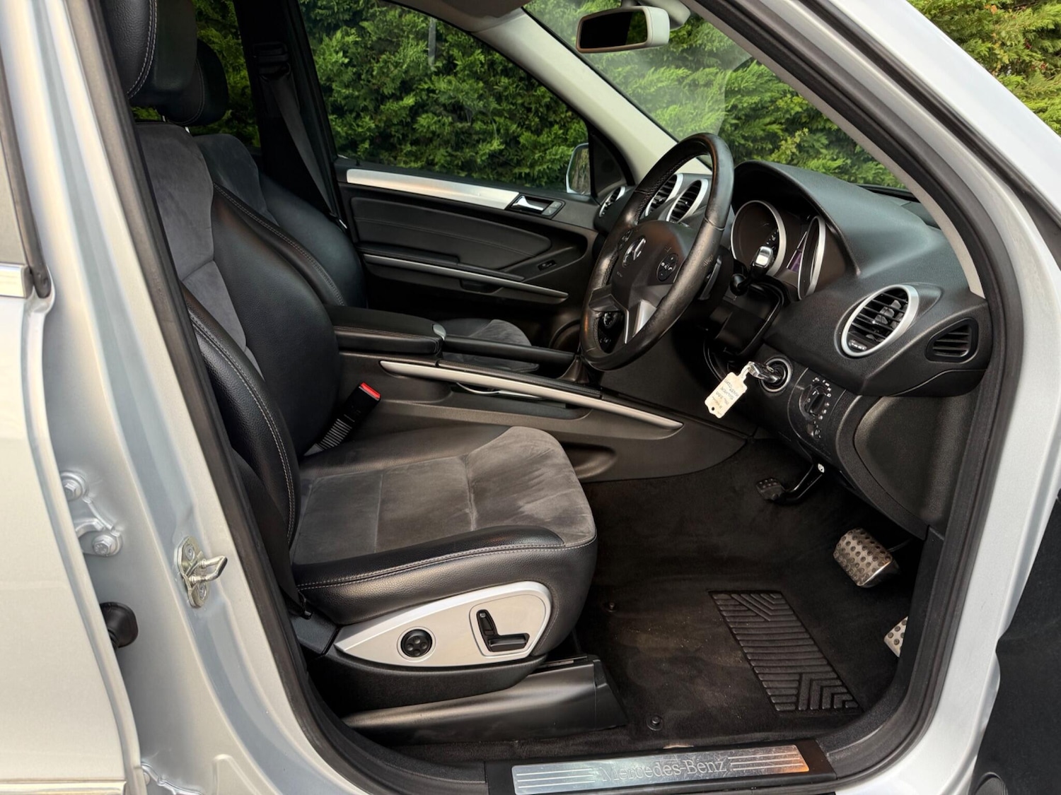 Used Mercedes-Benz M Class 2009 for sale - 76226820: Photo 11