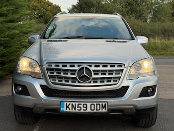 Used Mercedes-Benz M Class 2009 for sale - 76226820: Photo 2