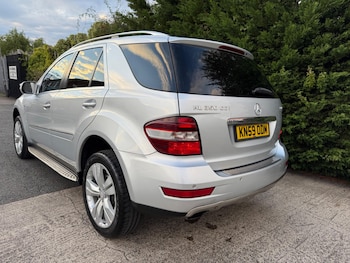 Used Mercedes-Benz M Class 2009 for sale - 76226820: Photo 4