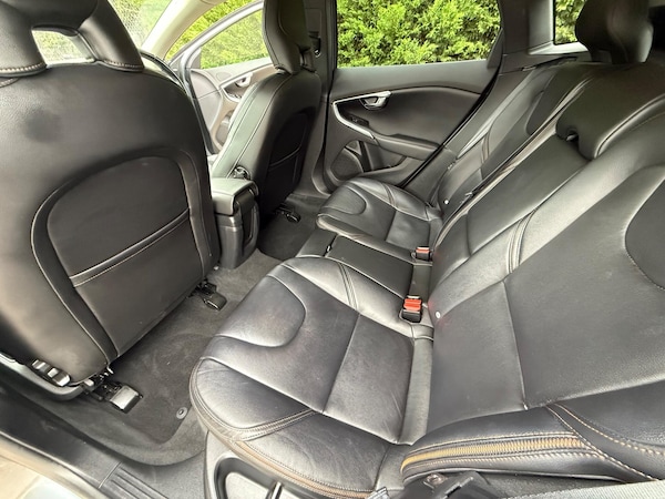 Used Volvo V40 Cross Country 2015 for sale - 76238696: Photo 12