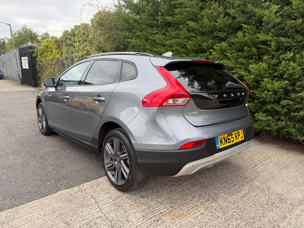 Used Volvo V40 Cross Country 2015 for sale - 76238696: Photo 3