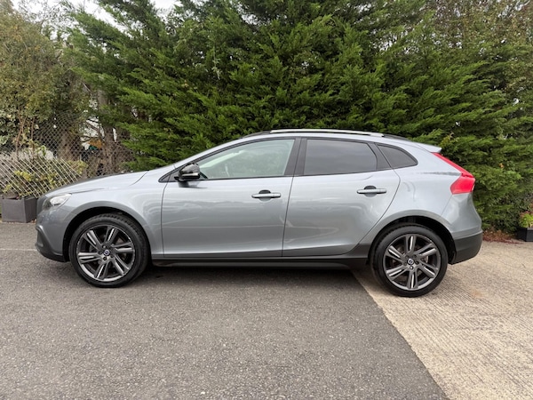 Used Volvo V40 Cross Country 2015 for sale - 76238696: Photo 4