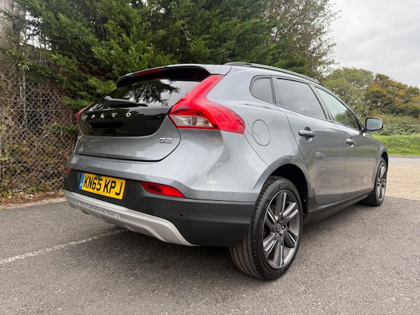 Used Volvo V40 Cross Country 2015 for sale - 76238696: Photo 7