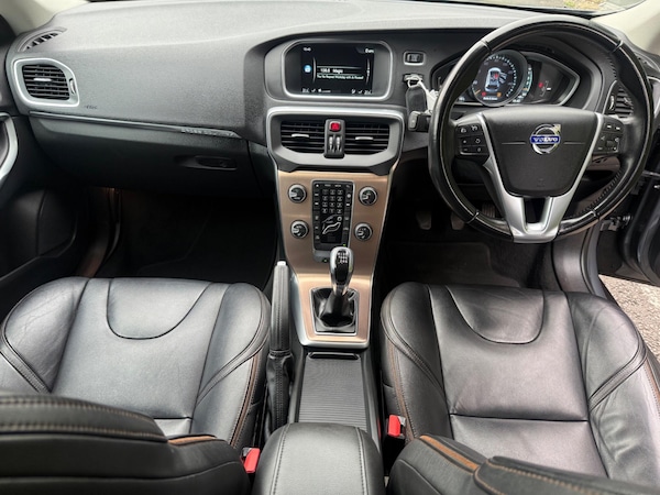 Used Volvo V40 Cross Country 2015 for sale - 76238696: Photo 8