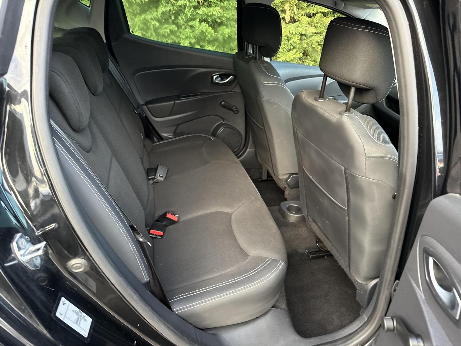 Used Renault Clio 2018 for sale - 78060572: Photo 11