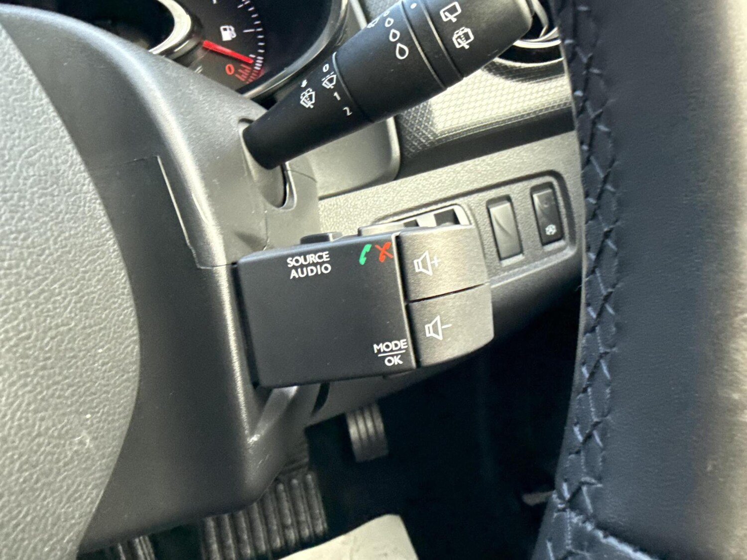 Used Renault Clio 2018 for sale - 78060572: Photo 17