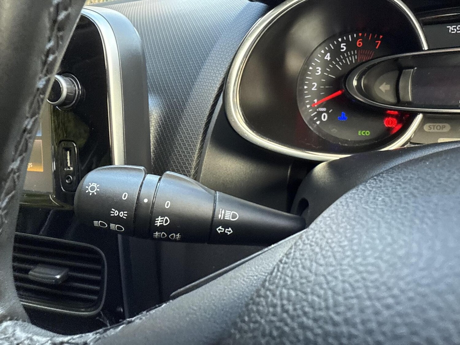 Used Renault Clio 2018 for sale - 78060572: Photo 19