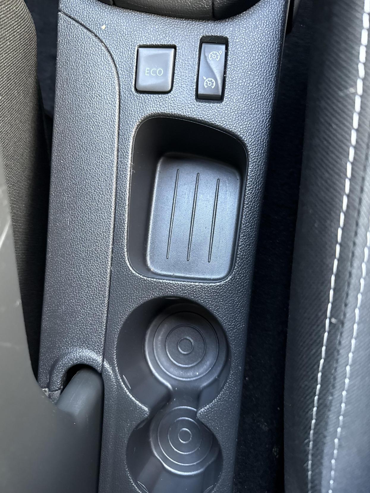 Used Renault Clio 2018 for sale - 78060572: Photo 23