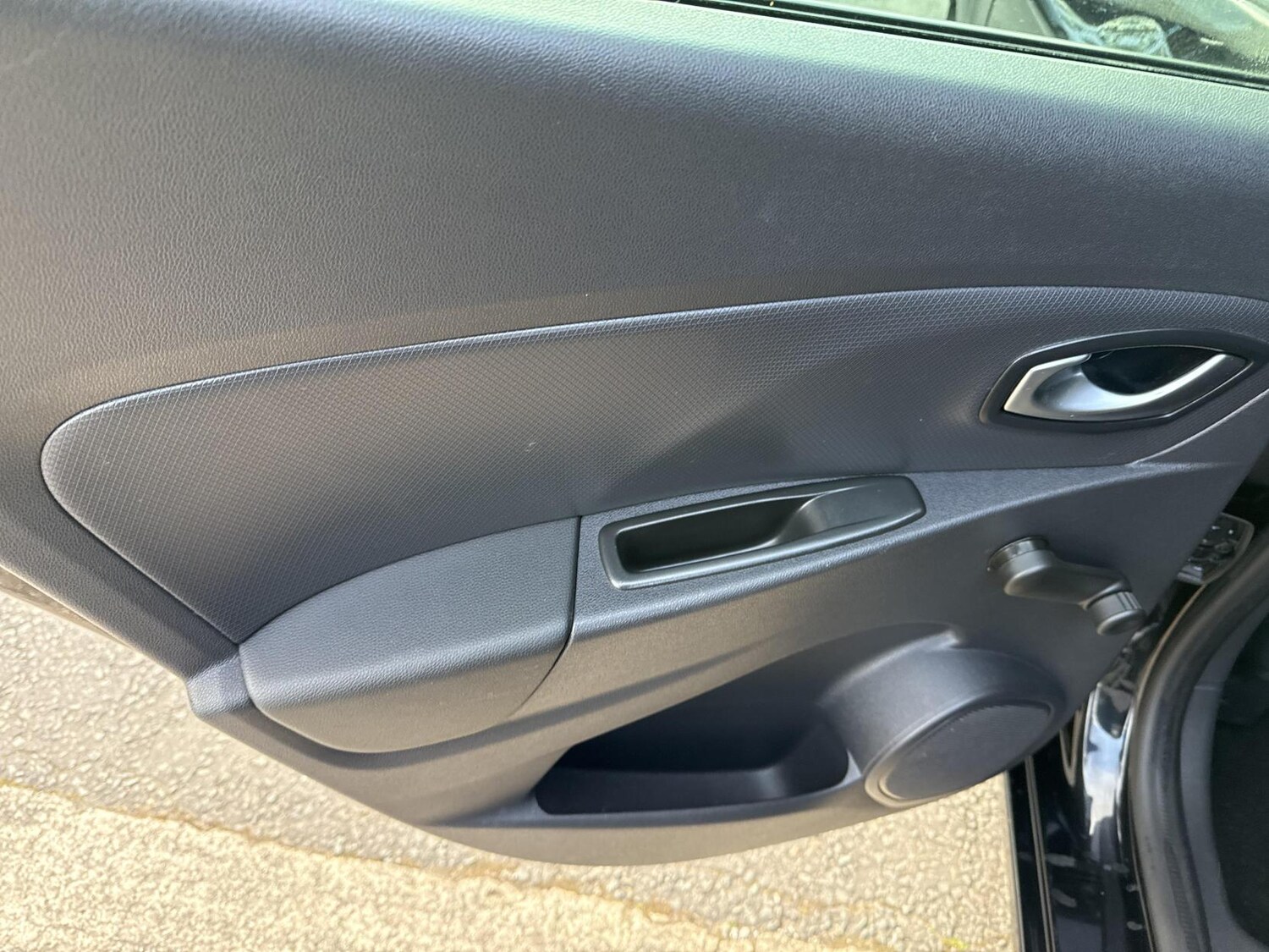 Used Renault Clio 2018 for sale - 78060572: Photo 27