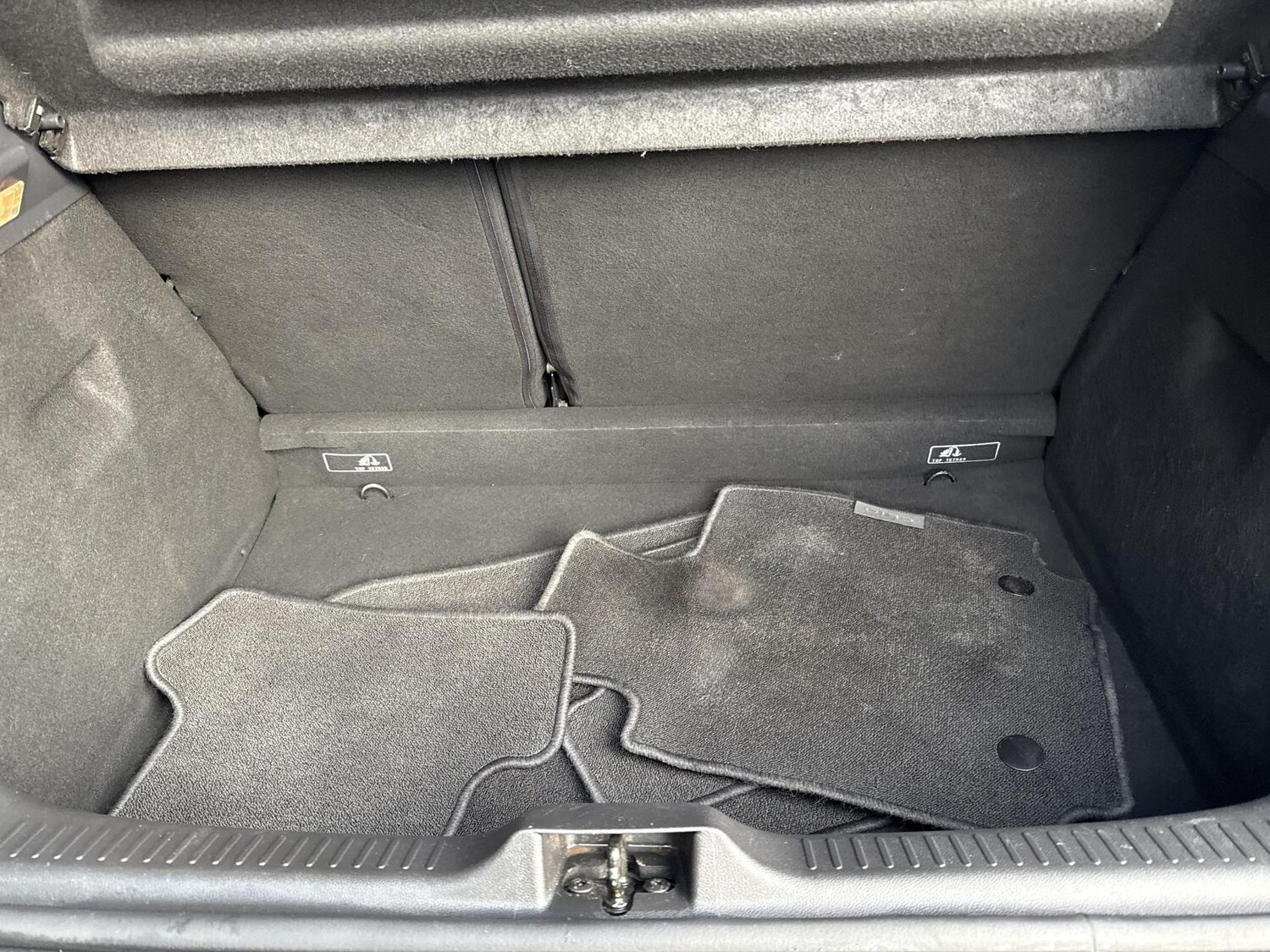 Used Renault Clio 2018 for sale - 78060572: Photo 33