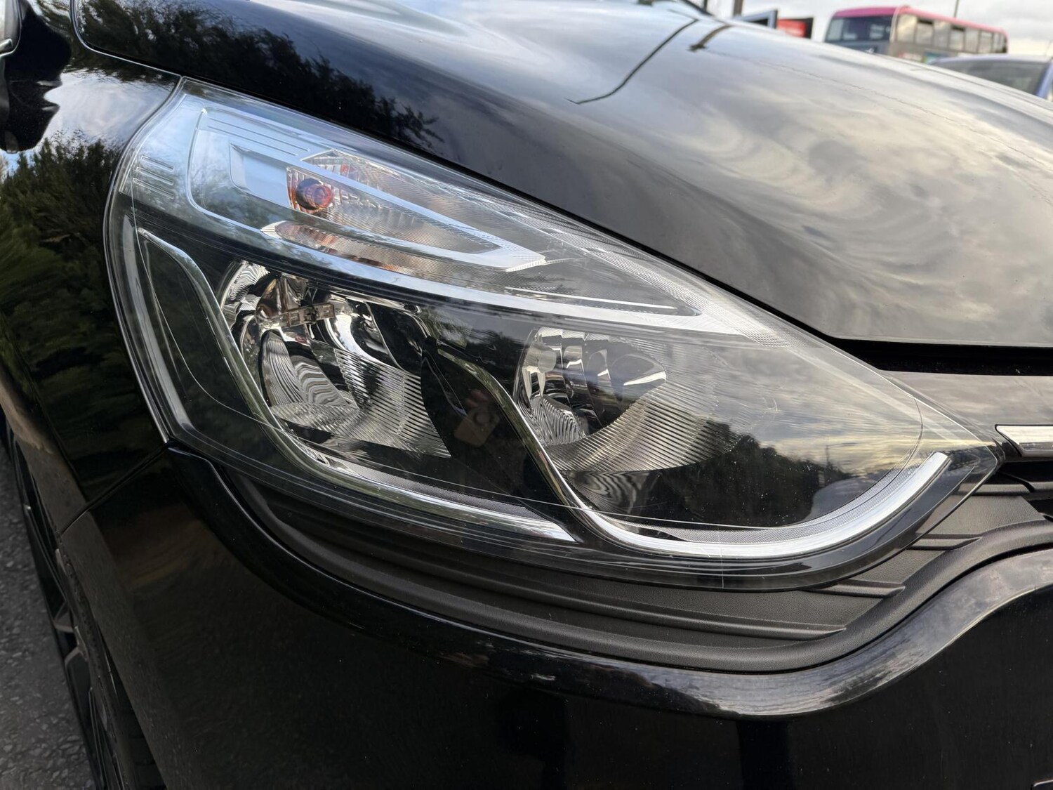 Used Renault Clio 2018 for sale - 78060572: Photo 36