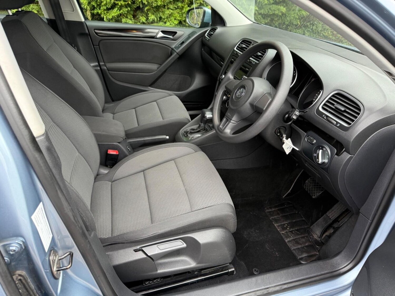 Used Volkswagen Golf 2010 for sale - 77590404: Photo 12