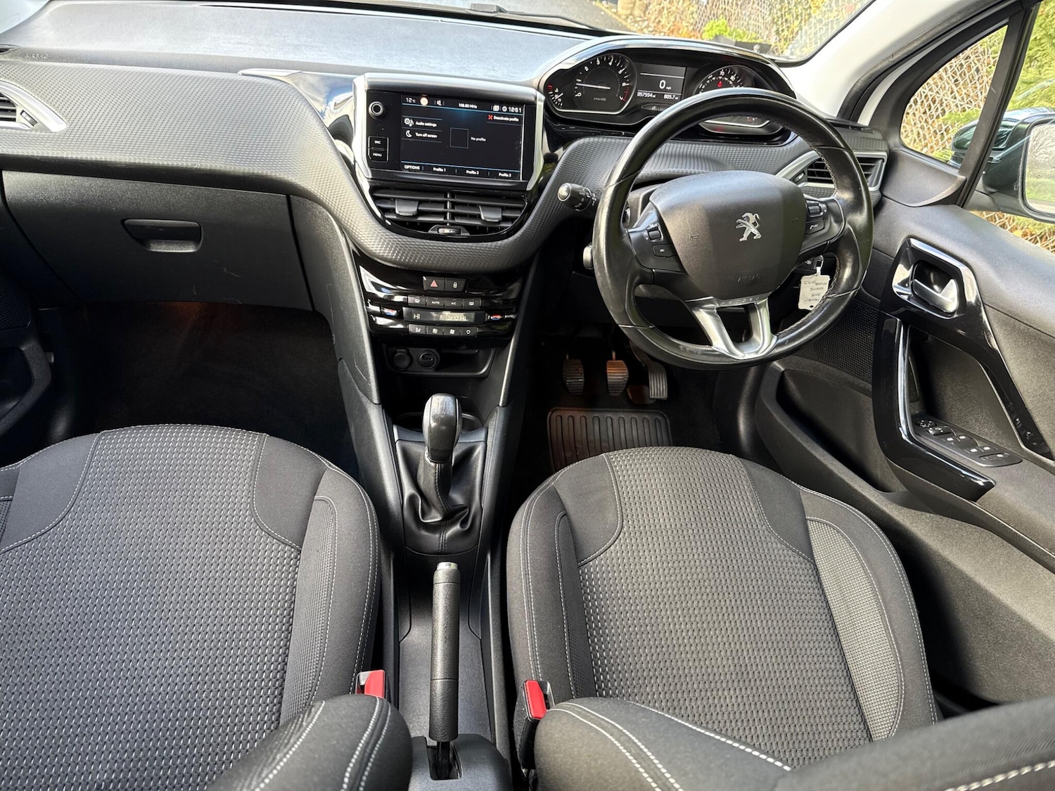 Used Peugeot 208 2018 for sale - 76850393: Photo 10