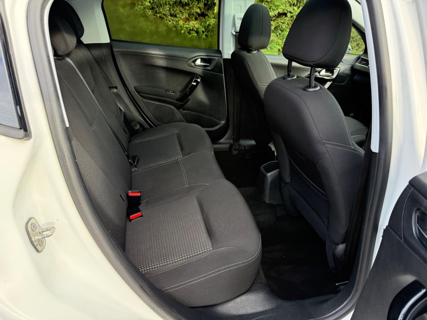 Used Peugeot 208 2018 for sale - 76850393: Photo 13