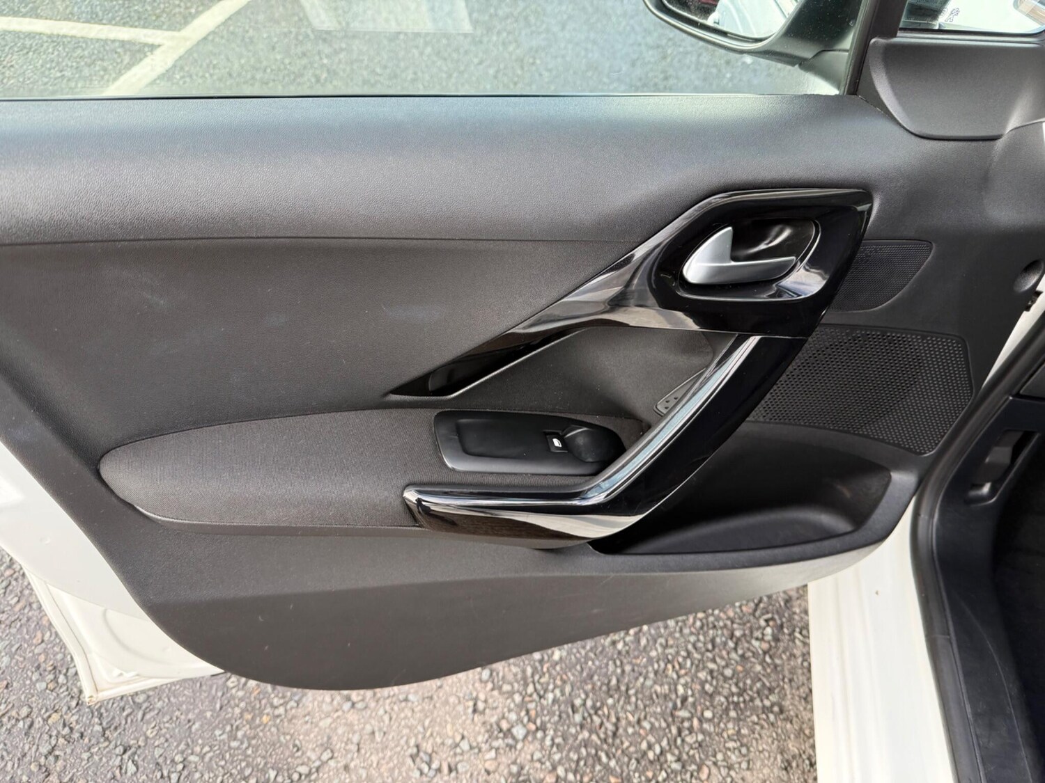 Used Peugeot 208 2018 for sale - 76850393: Photo 15