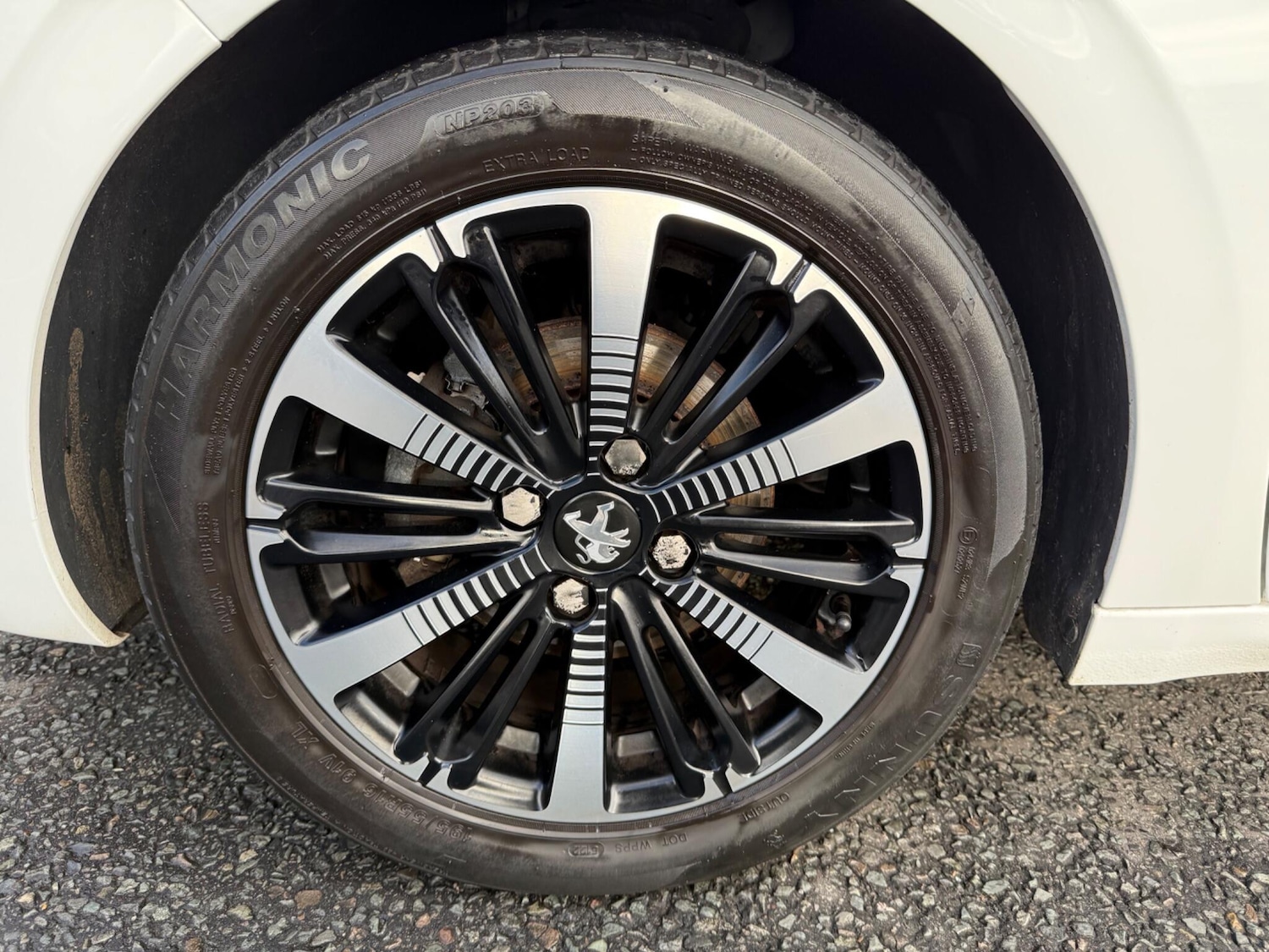 Used Peugeot 208 2018 for sale - 76850393: Photo 18