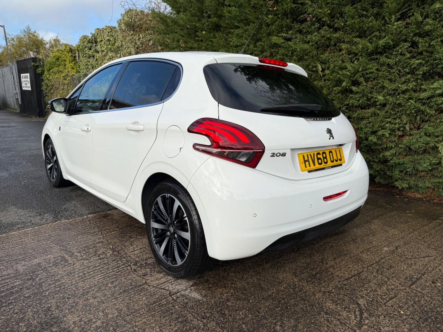 Used Peugeot 208 2018 for sale - 76850393: Photo 4