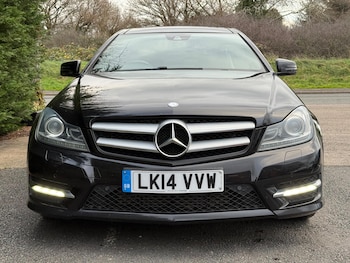 Used Mercedes-Benz C Class 2014 for sale - 76952233: Photo