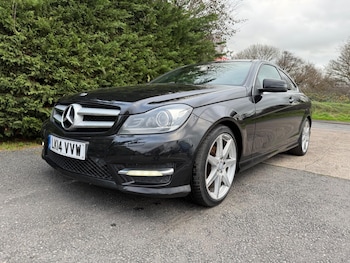 Used Mercedes-Benz C Class 2014 for sale - 76952233: Photo