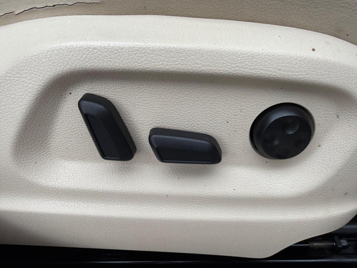 Used Volkswagen Tiguan 2014 for sale - 77590418: Photo 22