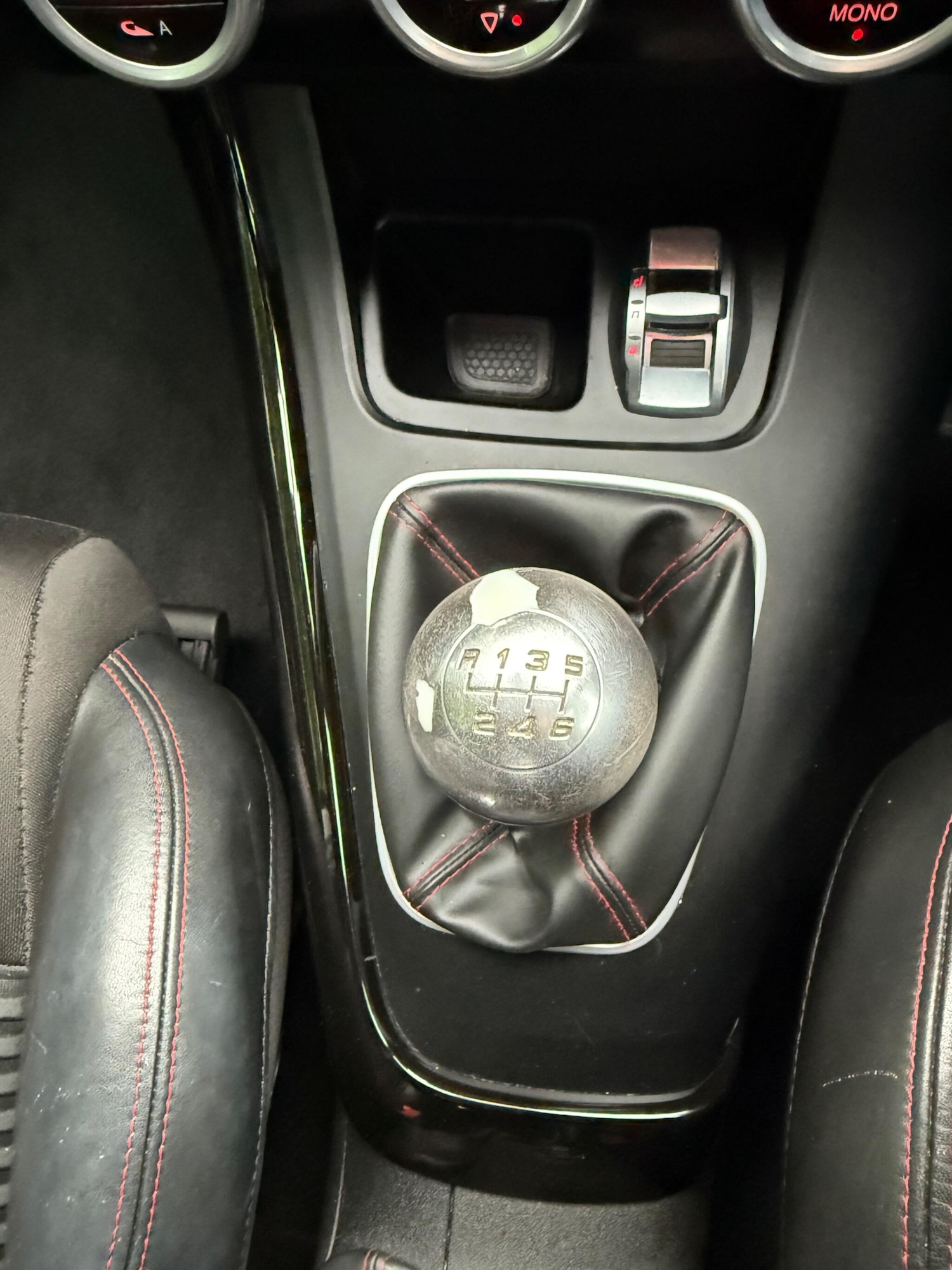 Used Alfa Romeo Giulietta 2011 for sale - 76377605: Photo 12