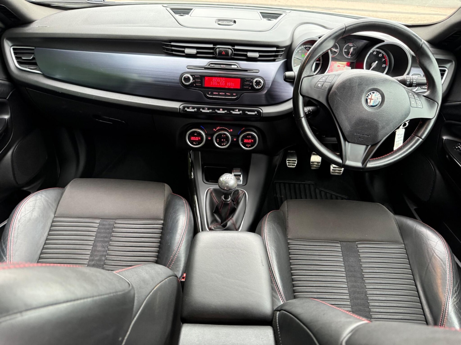 Used Alfa Romeo Giulietta 2011 for sale - 76377605: Photo 15