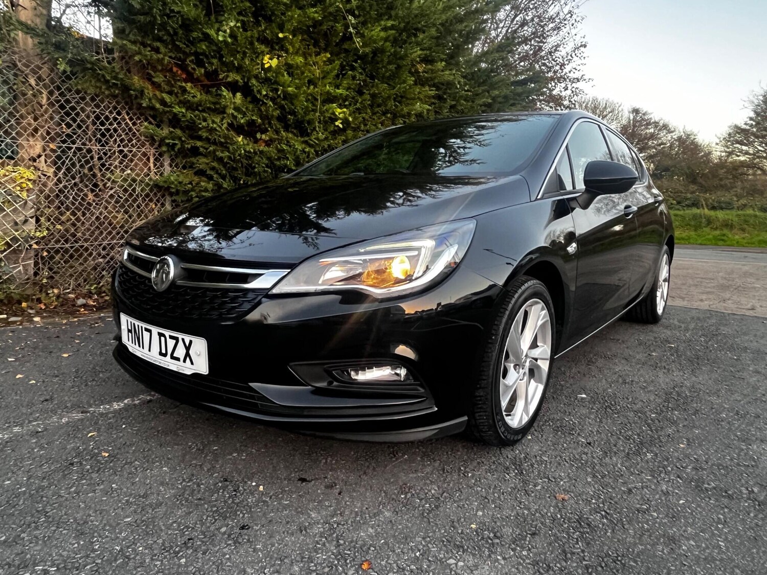 Used Vauxhall Astra 2017 for sale - 76633054: Photo 4
