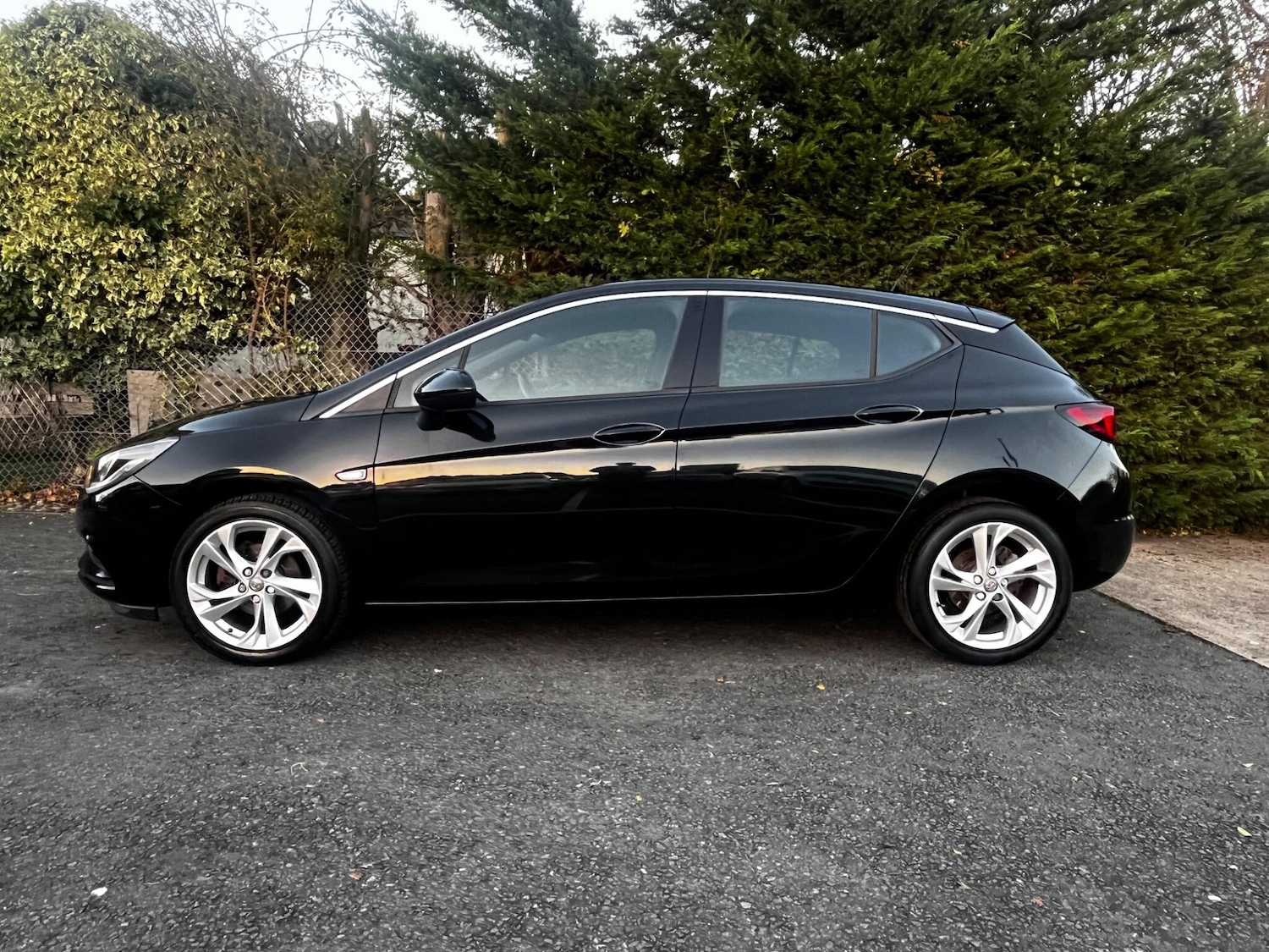 Used Vauxhall Astra 2017 for sale - 76633054: Photo 5