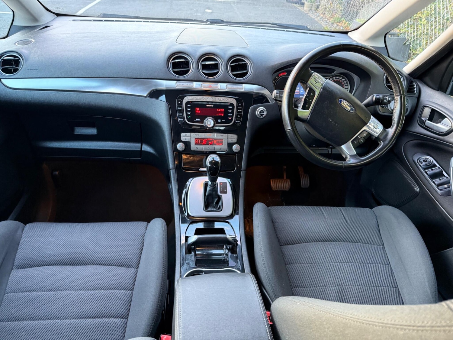 Used Ford Galaxy 2010 for sale - 76377409: Photo 13