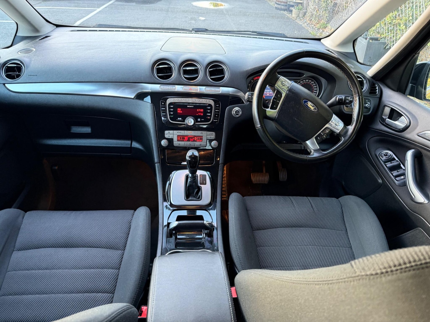 Used Ford Galaxy 2010 for sale - 76377409: Photo 14