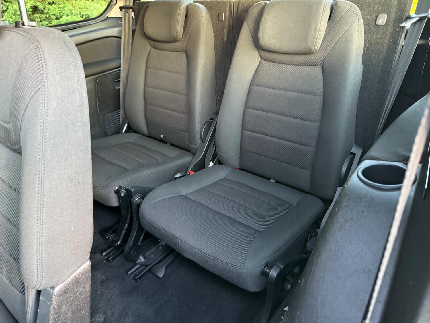 Used Ford Galaxy 2010 for sale - 76377409: Photo 17