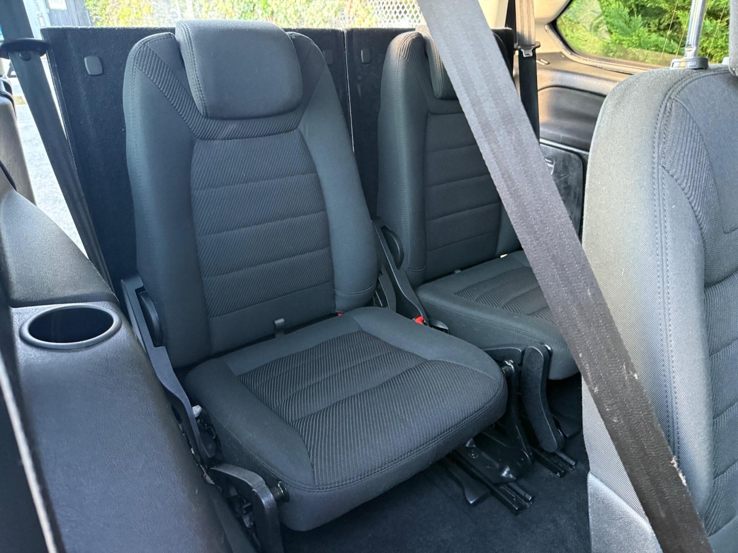 Used Ford Galaxy 2010 for sale - 76377409: Photo 22