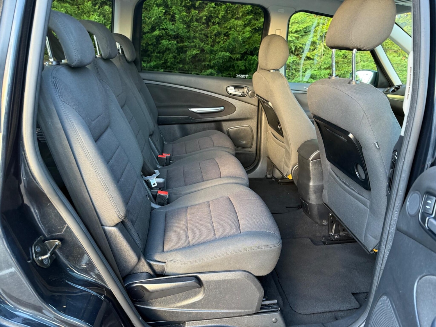 Used Ford Galaxy 2010 for sale - 76377409: Photo 25