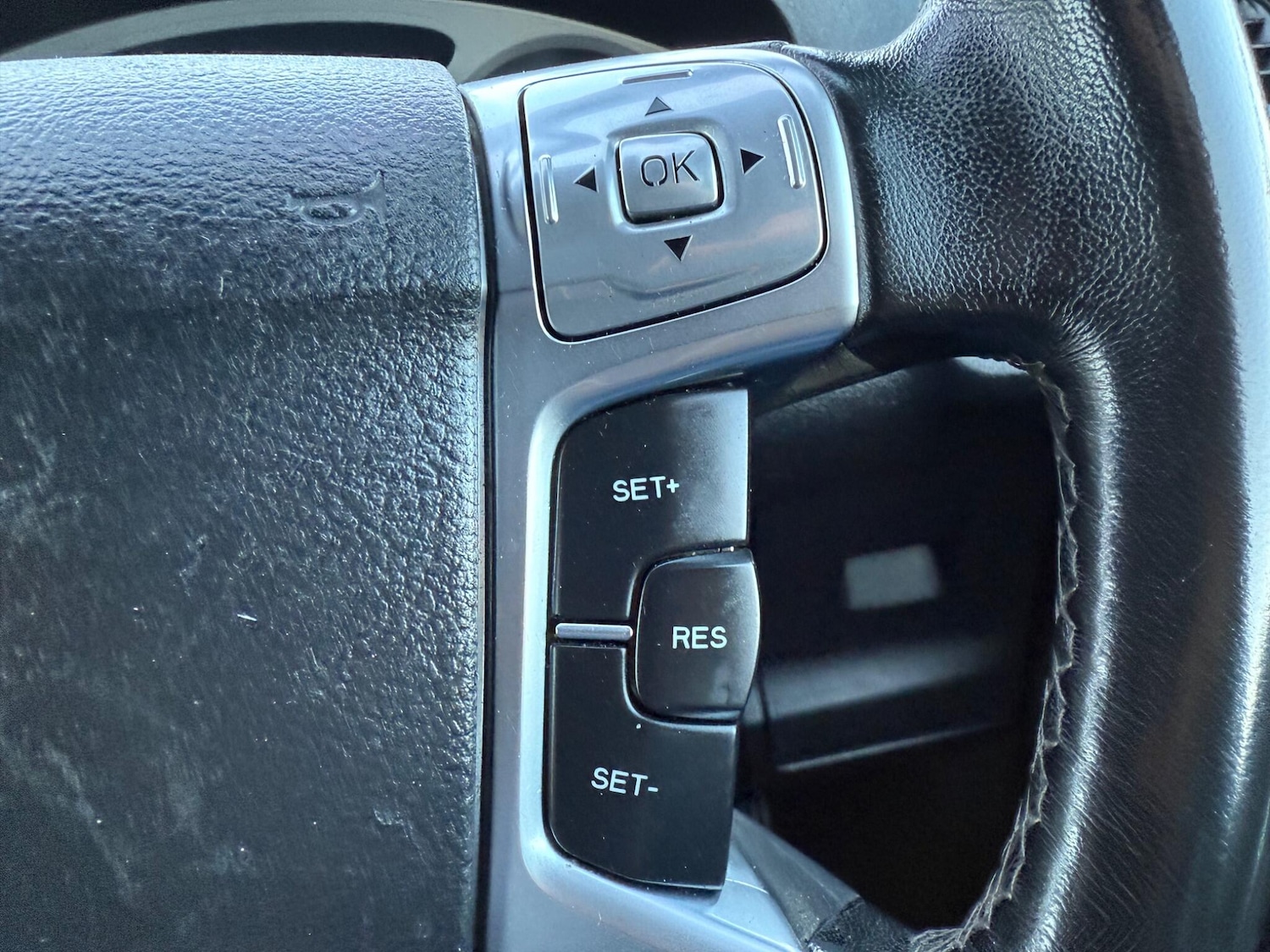 Used Ford Galaxy 2010 for sale - 76377409: Photo 28