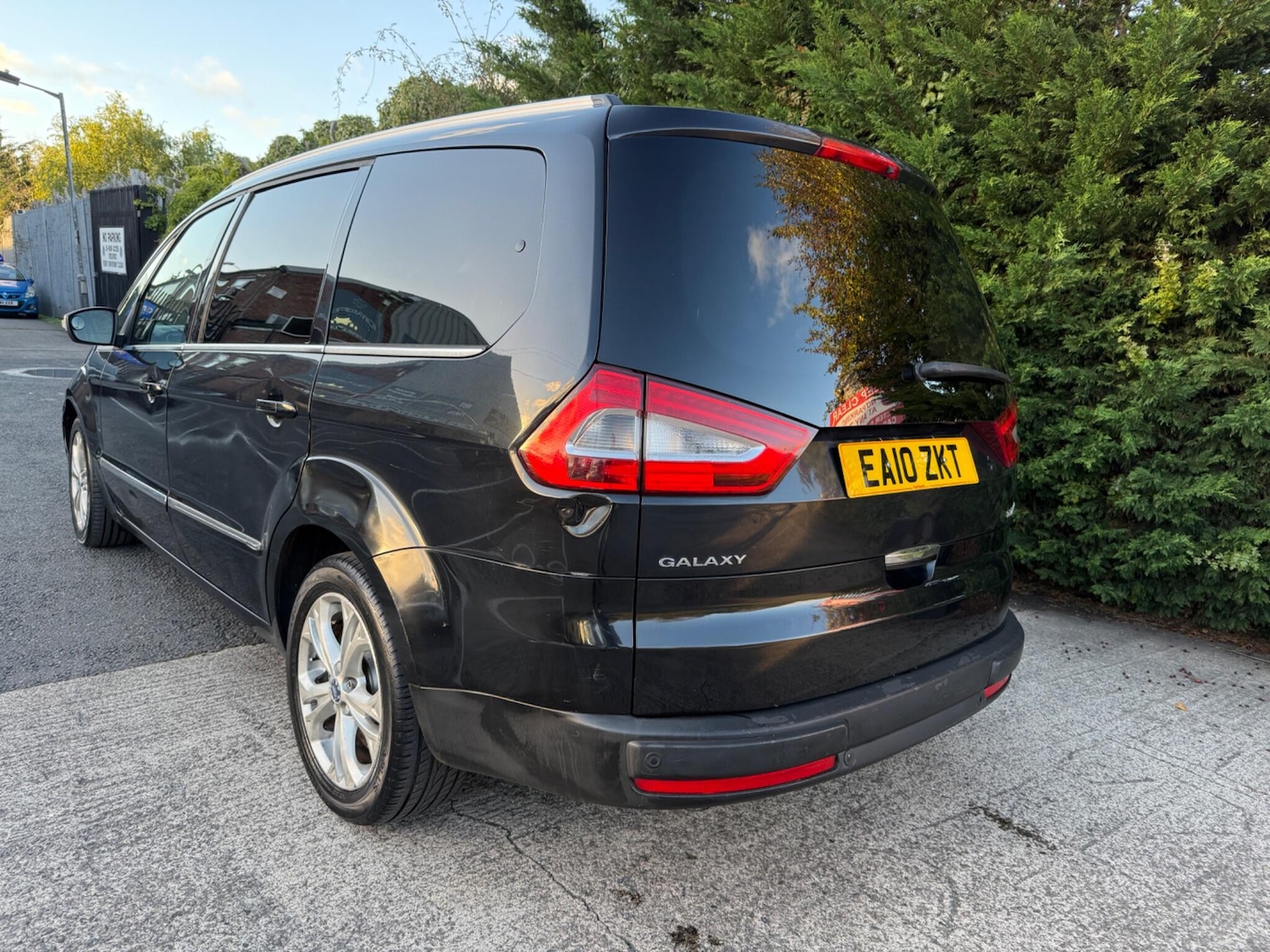 Used Ford Galaxy 2010 for sale - 76377409: Photo 4