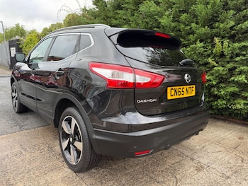 Used Nissan Qashqai 2015 for sale - 76031507: Photo