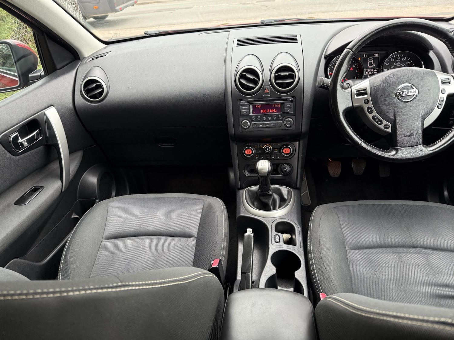 Used Nissan Qashqai 2011 for sale - 77793095: Photo 15